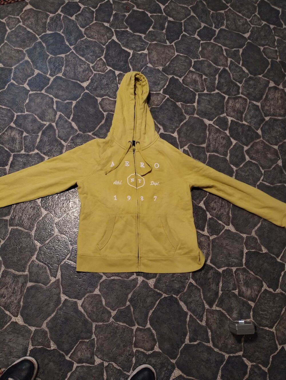 Aeropostale Women's Thick Yellow and white hoodie jacket Size XL VINTAGE